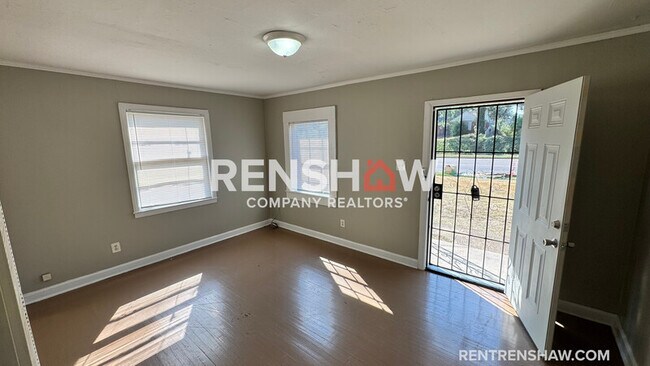 Foto del edificio - 4126 Macon Rd