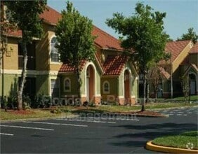 Building Photo - 413 Fountainhead Cir