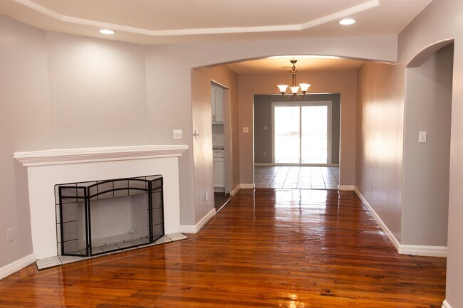 Foto del edificio - 702 S Yale St