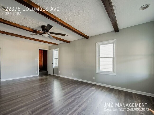 Foto del edificio - 22376 Columbus Ave