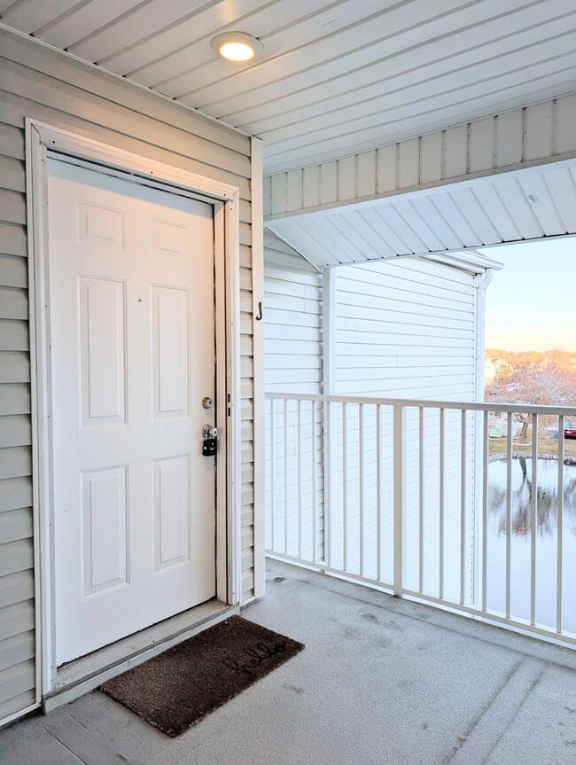 Building Photo - 3BR / 2BA Condo for Rent – Southbridge (Water View)