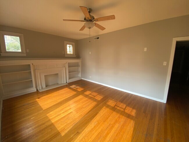 Foto del edificio - 2459 N Orchard St