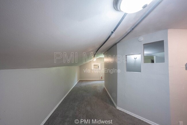 Building Photo - 3165 Station St