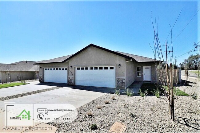 Foto del edificio - 2530 Rainbow Ln