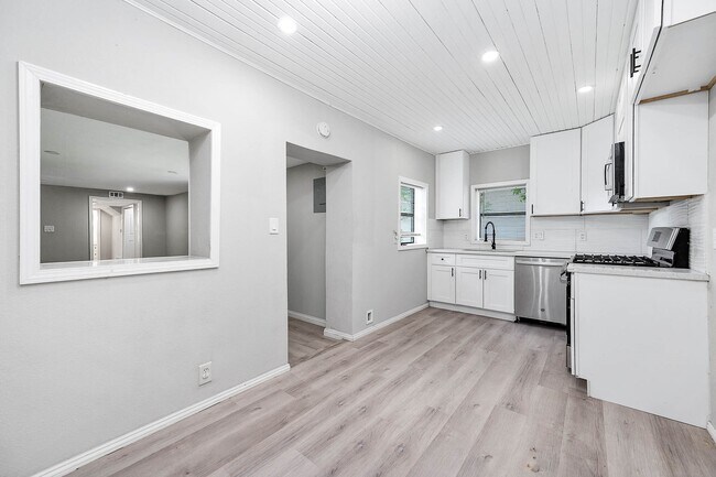Foto del edificio - 4356 Phlox St