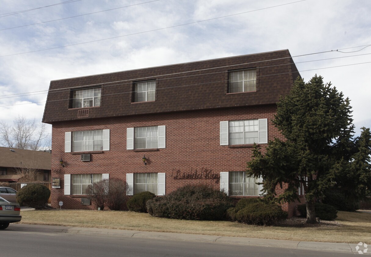 Building Photo - Linda Kay Apartments
