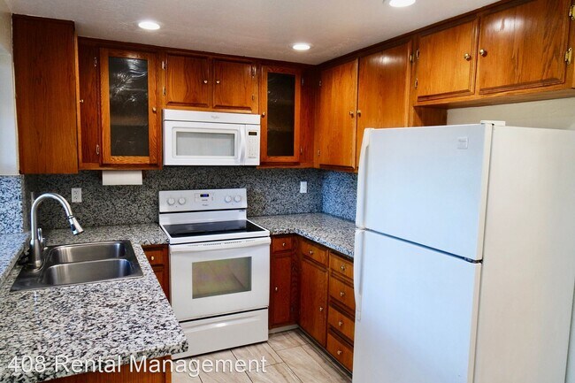 Foto del edificio - 2 br, 2.5 bath House - 4131 Blackford Circle