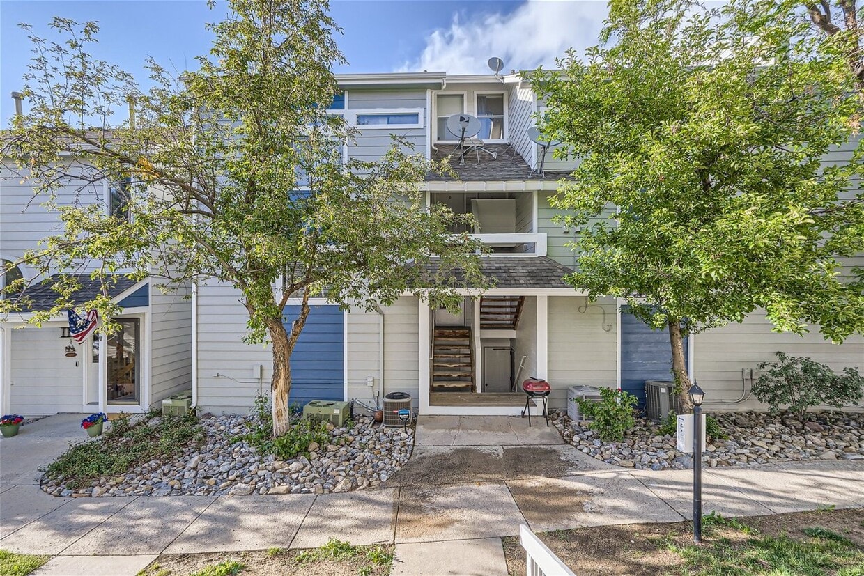 Primary Photo - Amazing 2BR, 2BTH Condo with Oversized Gar...