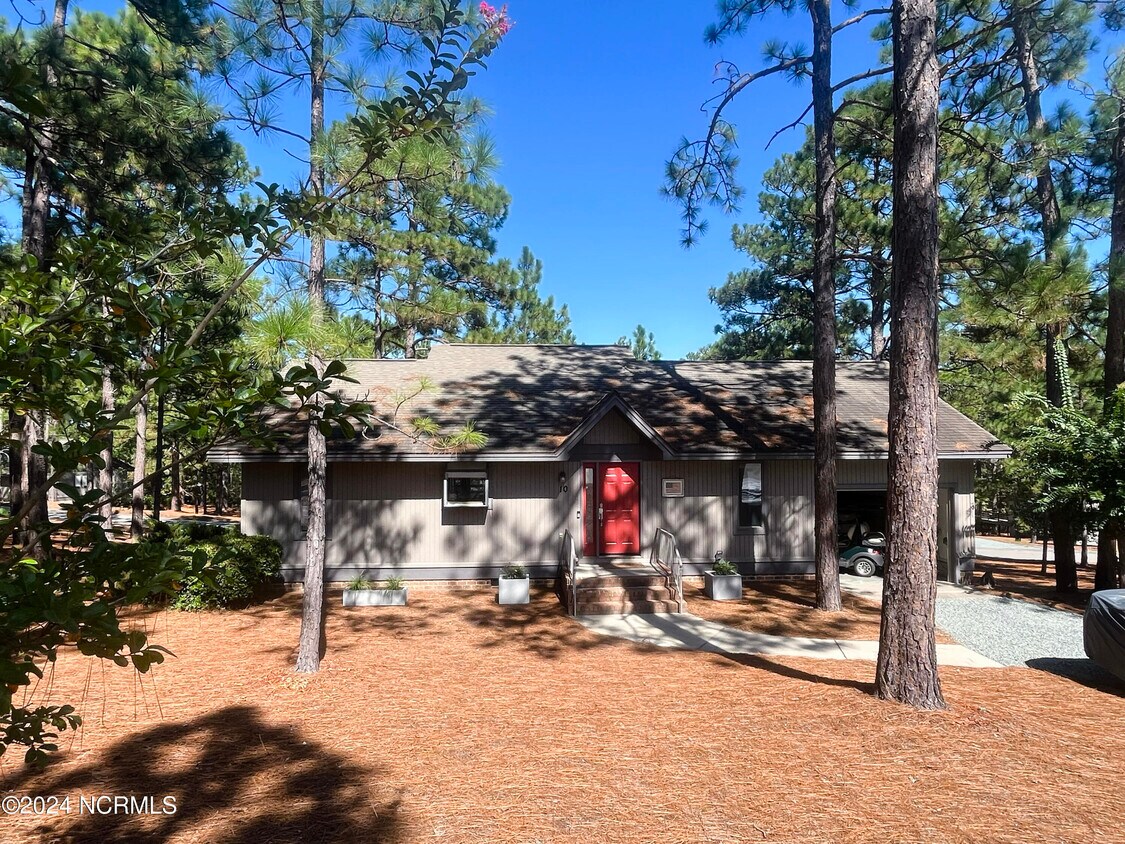 10 Scott Rd, Pinehurst, NC 28374 Townhome Rentals in Pinehurst NC