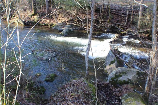 Building Photo - 3625 E Parkway