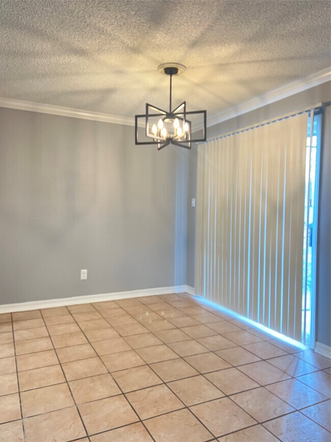 Foto del edificio - 738 Coolwood Dr