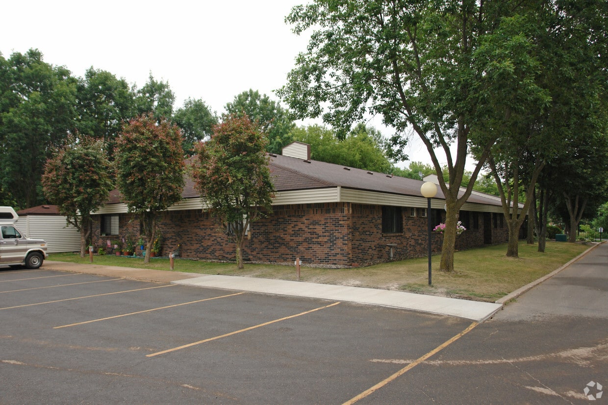 Building Photo - 30930 Finch Ave