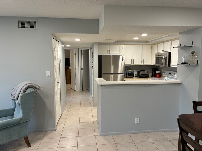 Foto del edificio - 19505 Quesada Ave