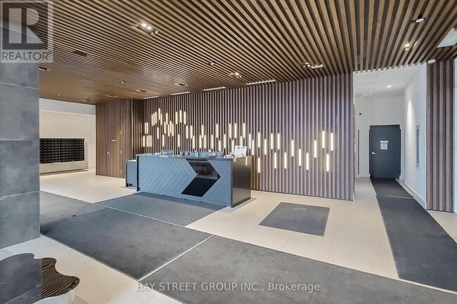 Building Photo - 297 Oak Walk Dr