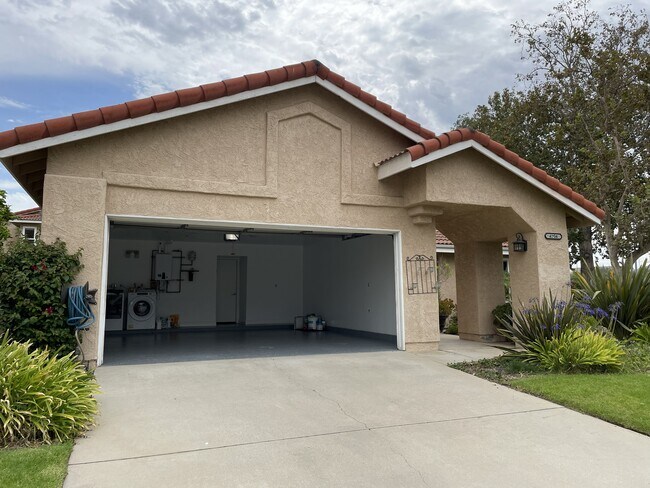 Foto del edificio - 4704 Penrose Ave