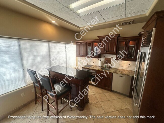 Foto del edificio - 2069 N Main St