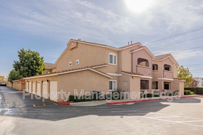Foto del edificio - 41410 Juniper St