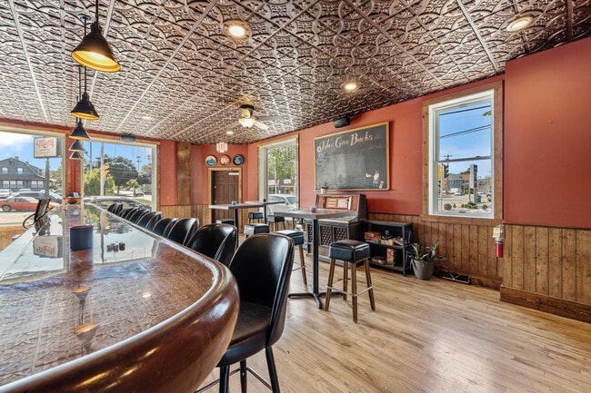 Building Photo - 5520 W Vliet St