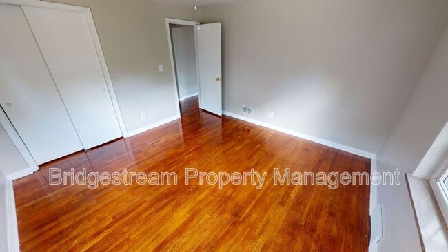 Building Photo - 1400 Stockton Ave