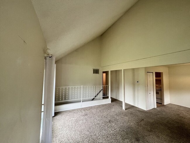 Building Photo - 6063 Briarcliff Path