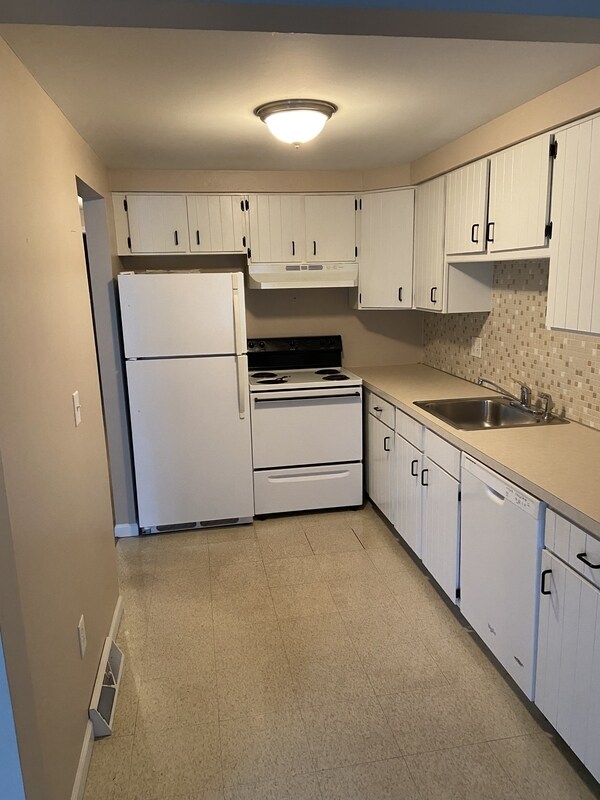 Building Photo - 139 Creekside Dr