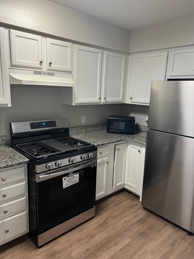 Photo - 72 Boyd St Townhome