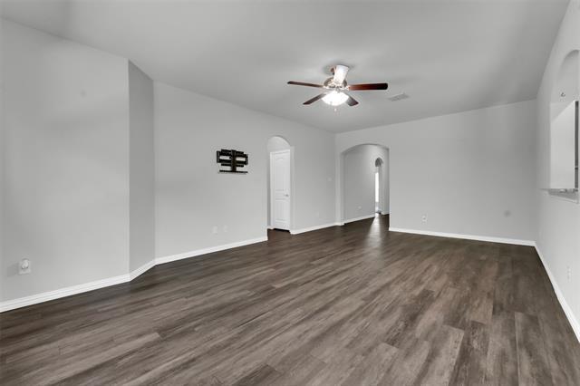 Building Photo - 5165 Glen Eden Dr
