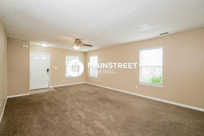 Photo - 4 Bedroom Pet-Friendly Home in Indianapoli...