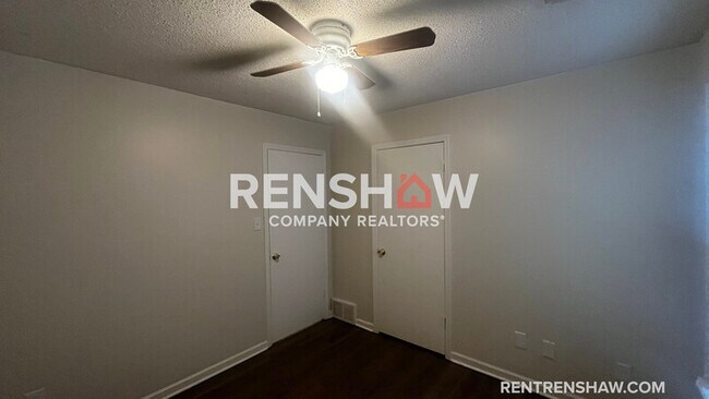 Foto del edificio - 4736 Mallard Ridge Dr