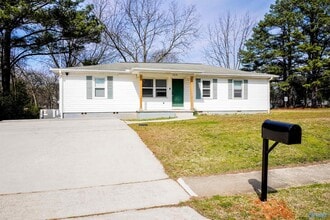 Building Photo - 3210 Stringfield Rd NW