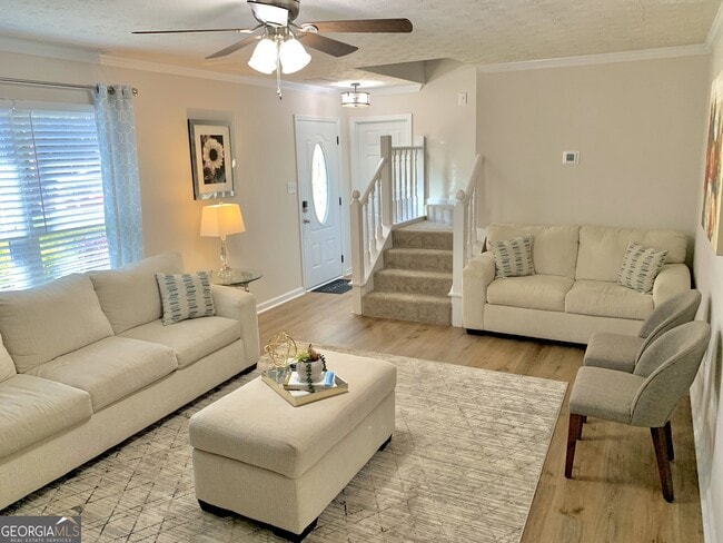 Building Photo - 308 Park Leaf