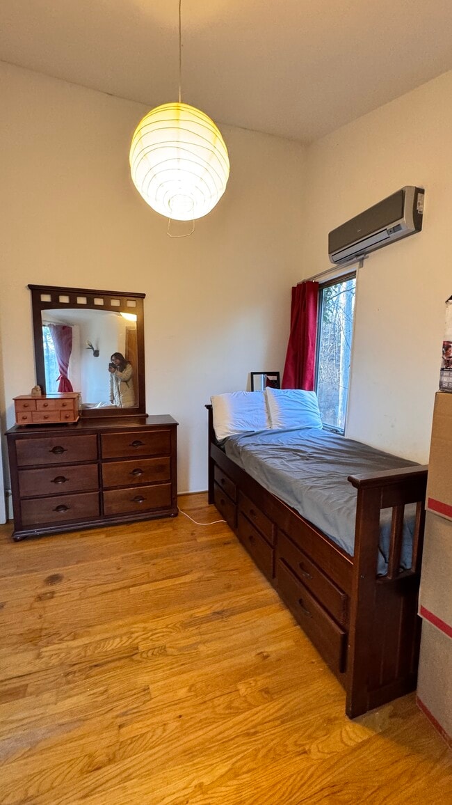 Foto del edificio - 148 Cat Rock Rd