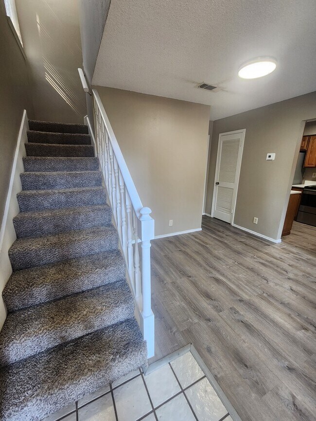 Foto del edificio - 1 bed 1.5 bath at Sagewood Condominiums, 2...