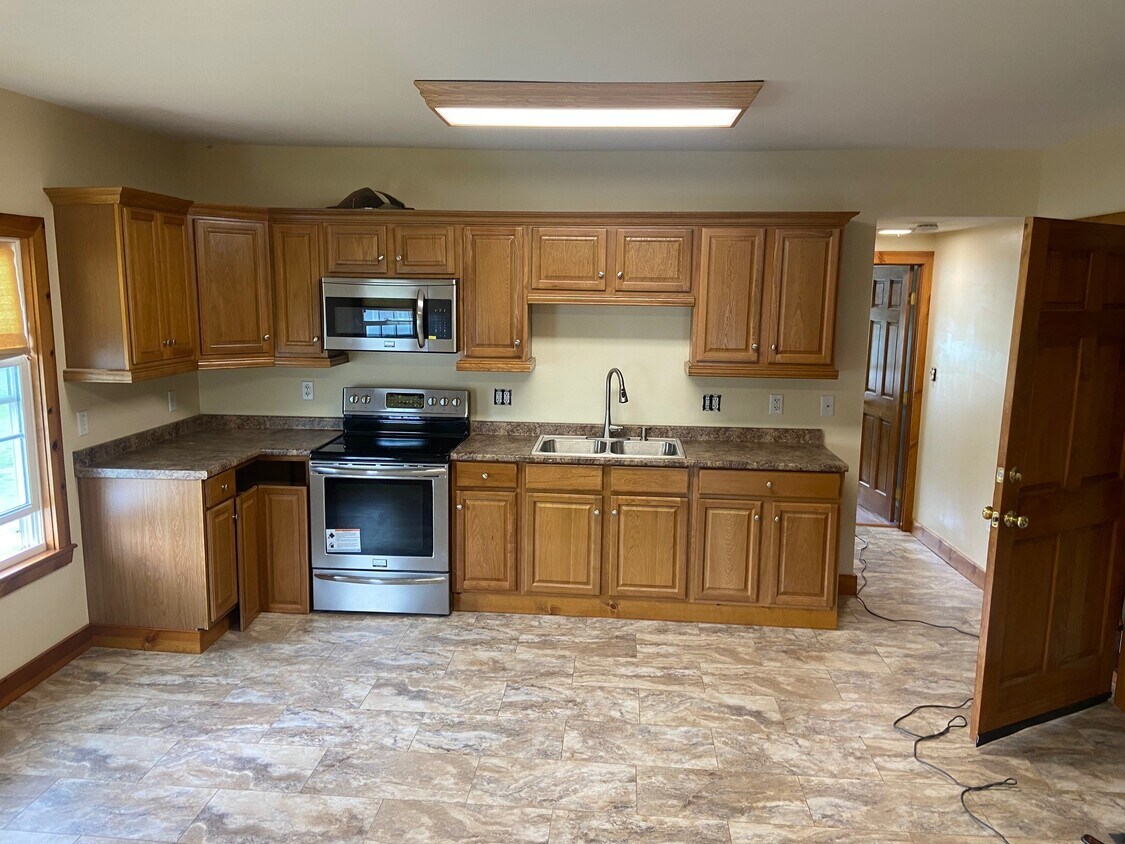 355 NY31 Unit 3, Bridgeport, NY 13030 Apartments in Bridgeport, NY