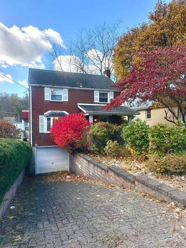Updated 3 Bedroom in Penn Hills - Off-Street Parking, Nice Backyard - Available Now! - Updated 3 Bedroom in Penn Hills - Off-Street Parking, Nice Backyard - Available Now! House