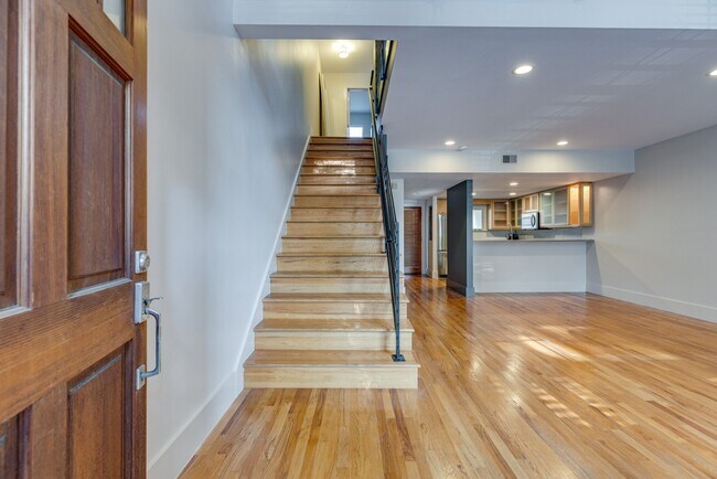 Foto del edificio - 1038 9th Ave N