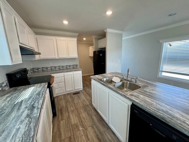 Building Photo - 5109 Caicos Calle