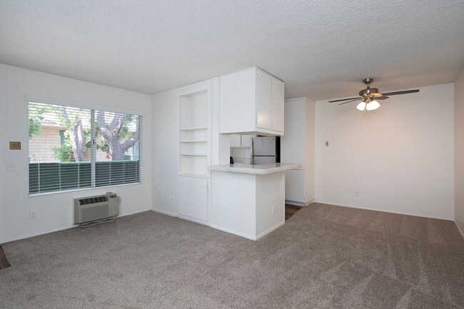 Interior Photo - San Remo Court
