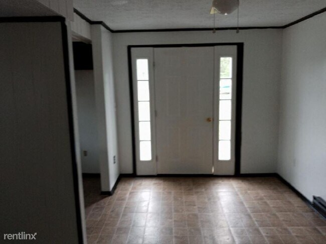 Building Photo - 2 br, 1 bath House - 386 The cross rd