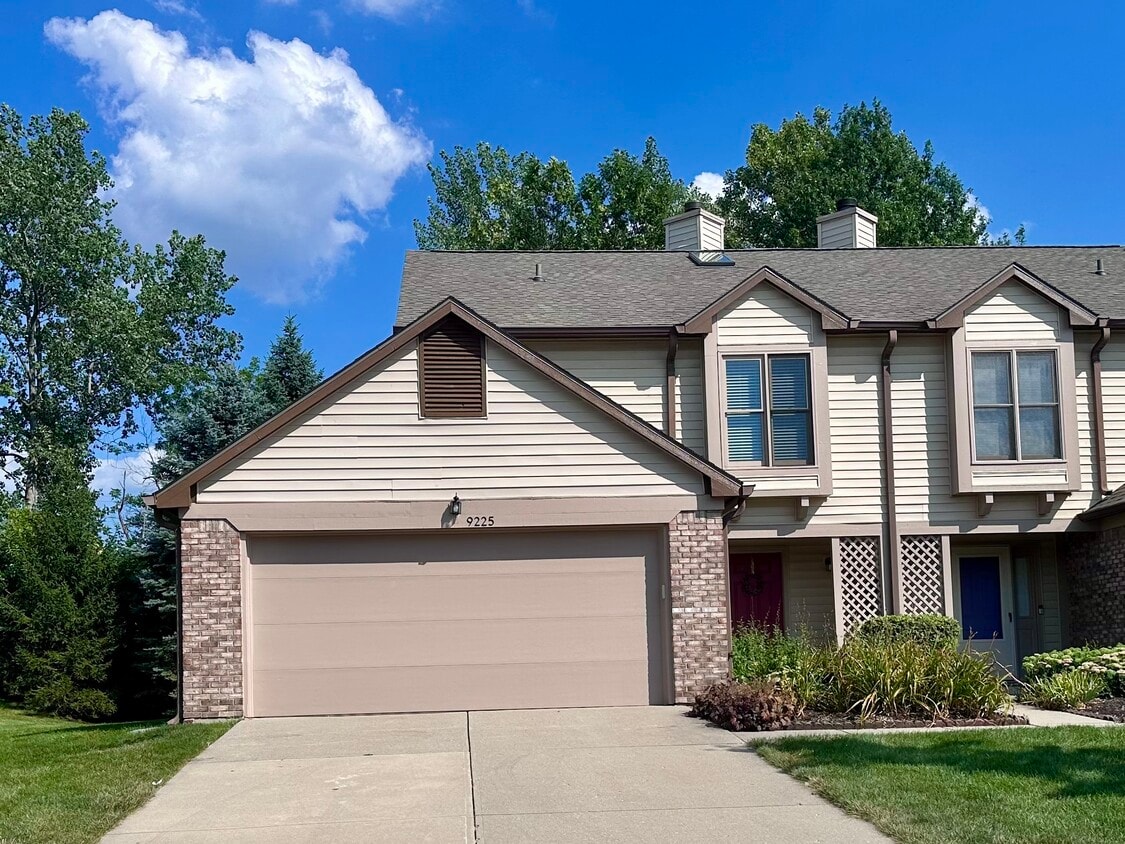 Foto principal - 9225 Sea Pine Ln