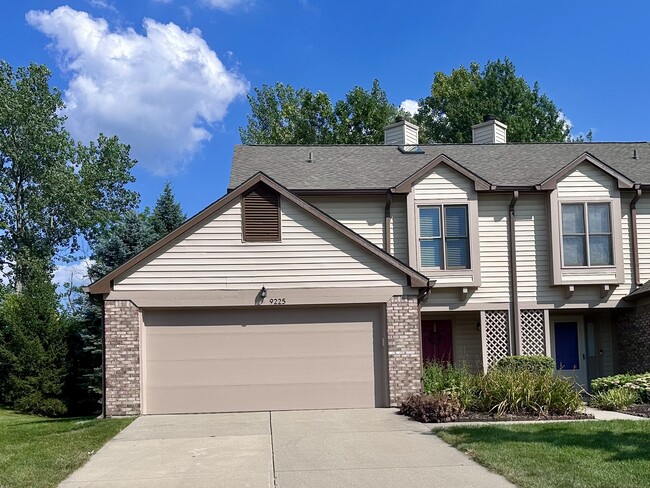 Building Photo - 9225 Sea Pine Ln