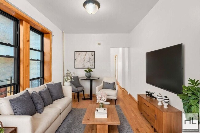 Foto del edificio - 14th St #2