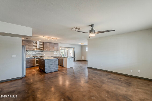Foto del edificio - 7228 E Garfield St