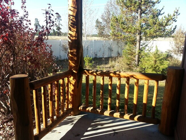 Foto del edificio - 16406 Heath Dr