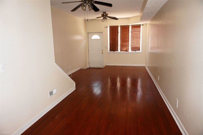 Building Photo - 2 br, 1.5 bath House - 37 S Curley St