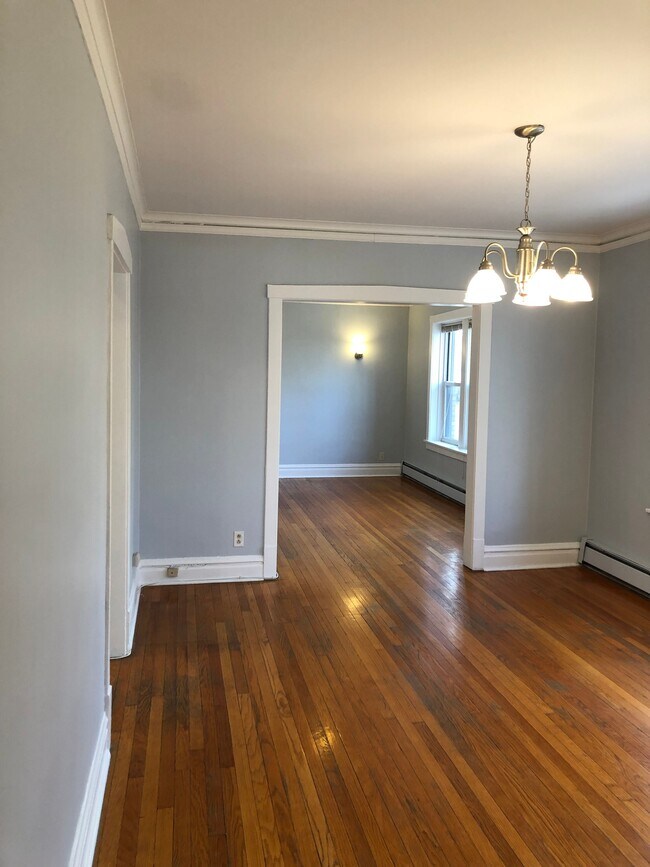 Foto del edificio - 3605 N Claremont Ave