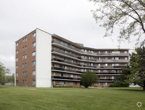 Building Photo - 350 The West Mall