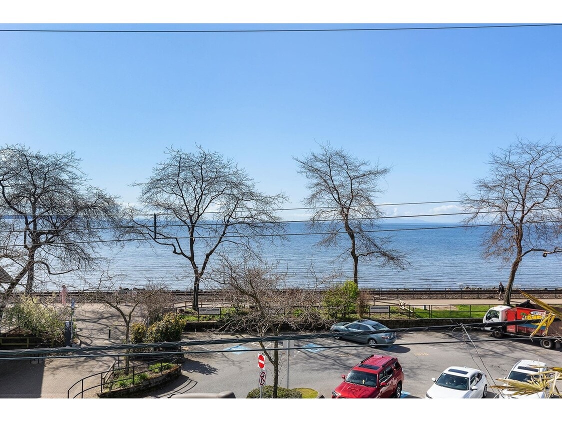 Primary Photo - 14965-14965 Marine Dr