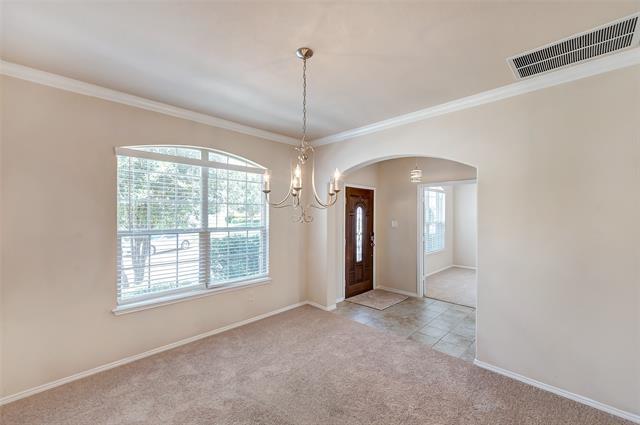Building Photo - 9124 Spurs Trail