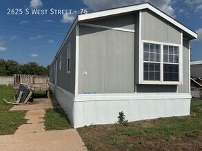 Building Photo - 2625 S West St